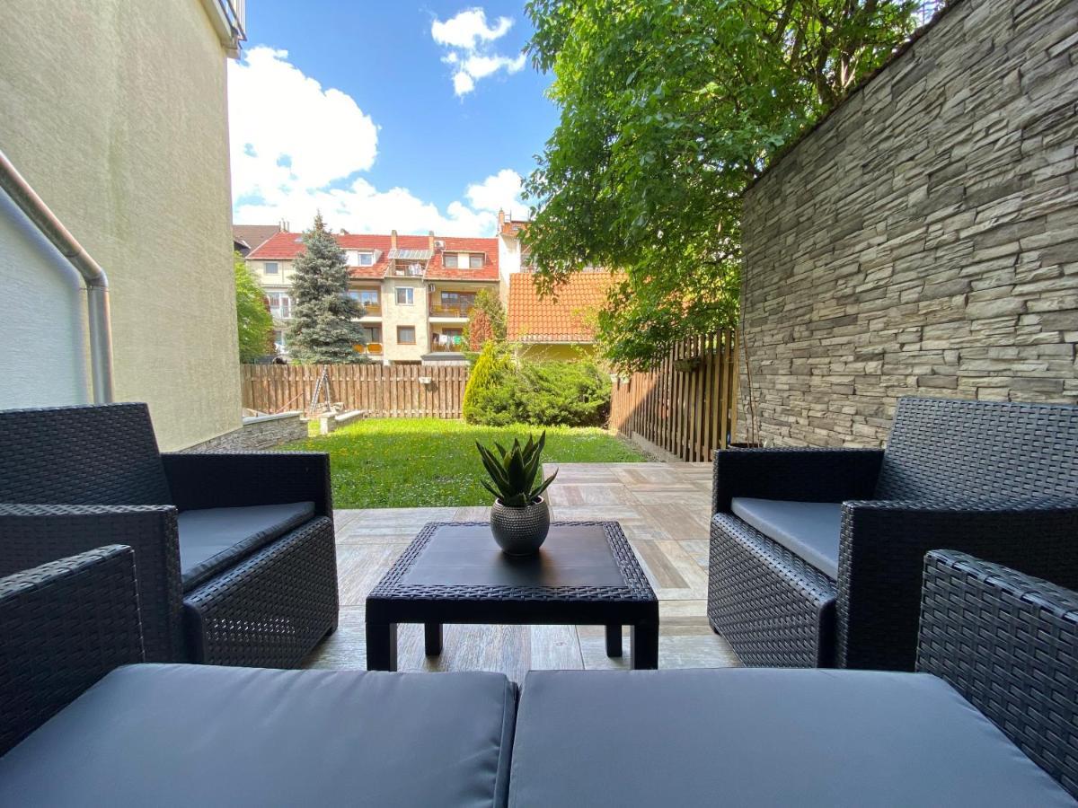 Ground Floor Park Bestern Сегед Экстерьер фото